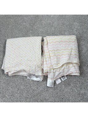 Swaddle Designs Blankets lot of 2 100% Cotton Triangles Dots